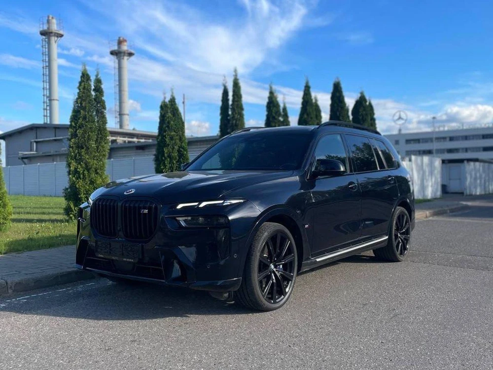 BMW X7
