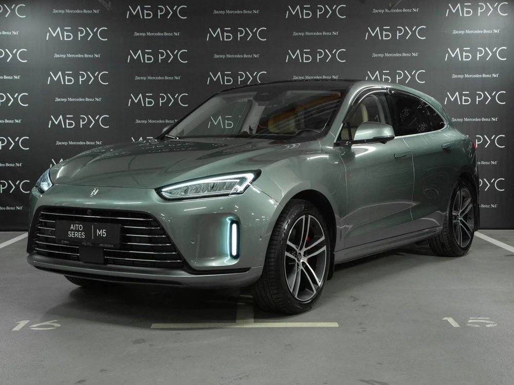 AITO M5