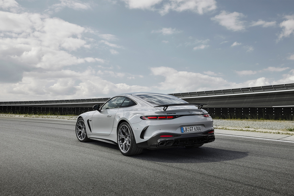 Mercedes-Benz AMG GT экстерьер 5