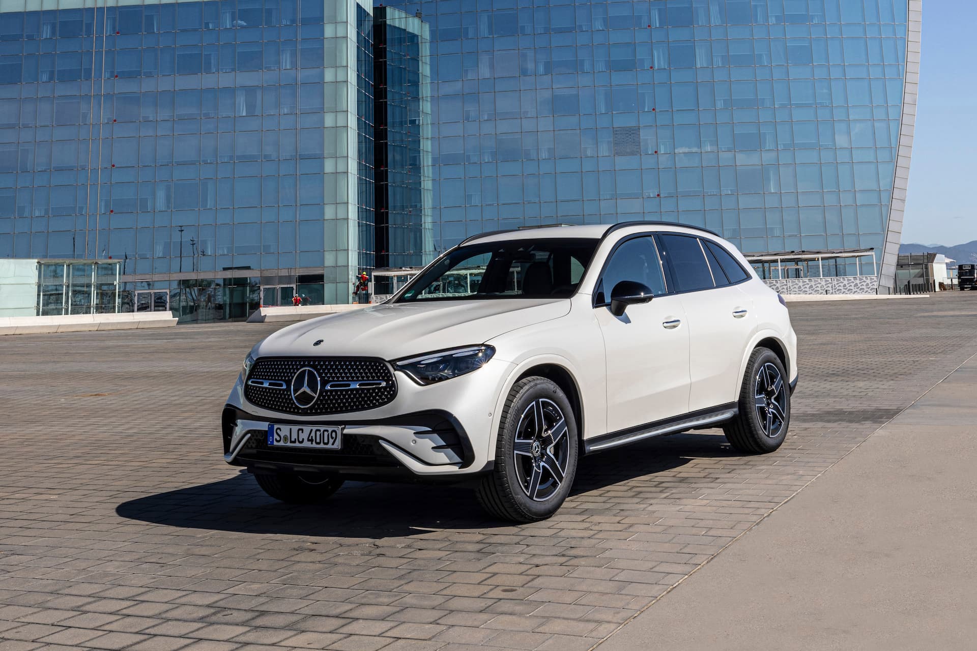 Mercedes-Benz GLC экстерьер 1