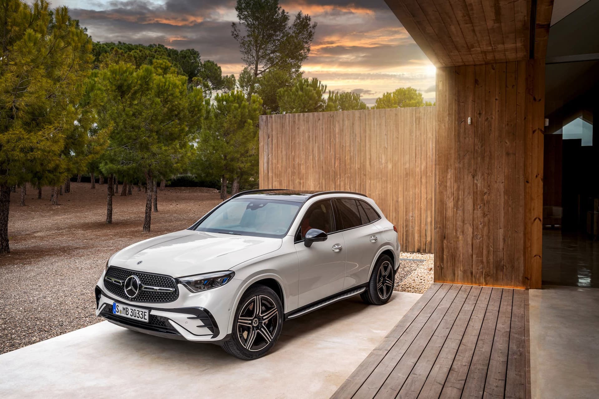 Mercedes-Benz GLC экстерьер 4