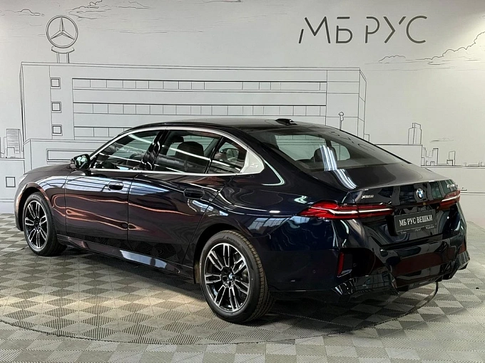 BMW 5 серии Черный Non metallic фото 4