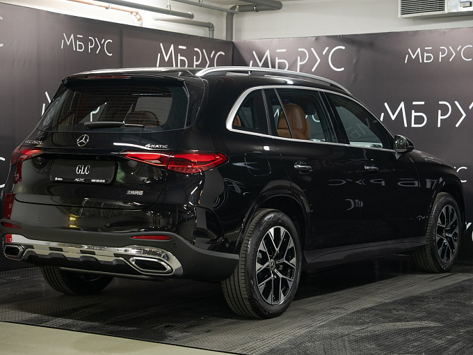 Mercedes-Benz GLC Dynamic 5 seat Черный Non metallic фото 3