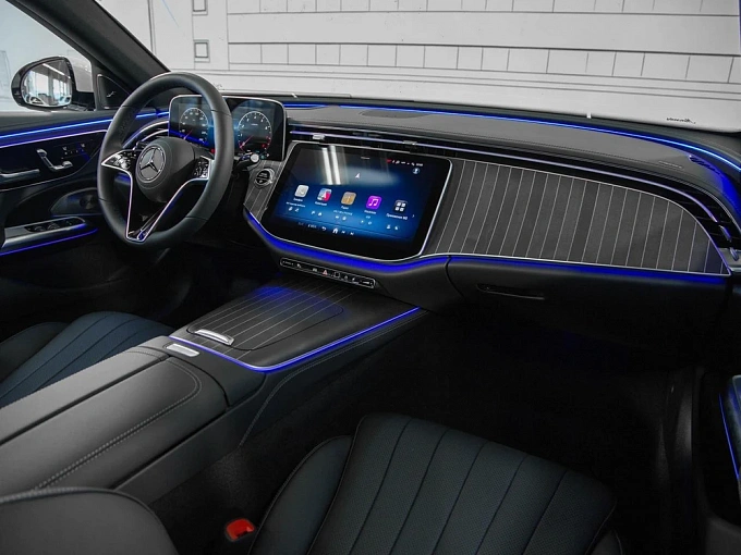 Mercedes-Benz E-Класс Белый Non metallic фото 12