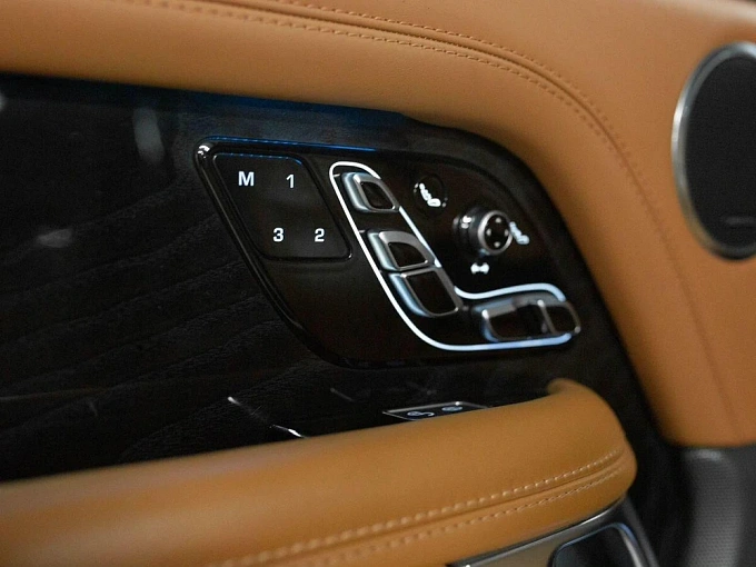 Land Rover Range Rover 2019 5.0 AT 4WD (525 л.с.) фото 11