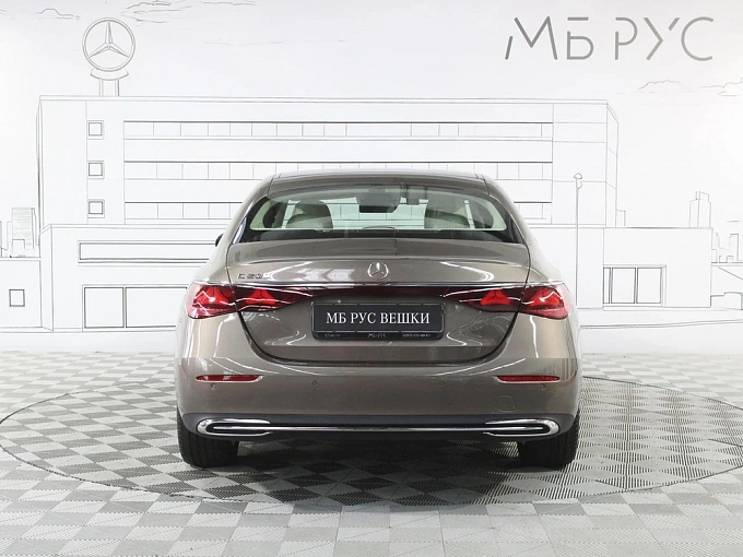 Mercedes-Benz E-Класс Серый Non metallic фото 8