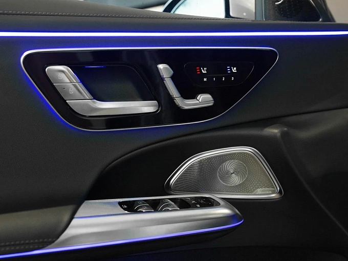 Mercedes-Benz E-Класс Серый Non metallic фото 11