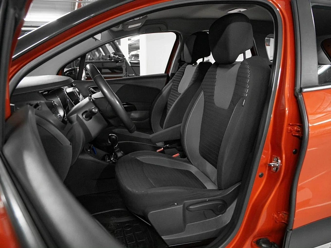 Renault Kaptur 2017 1.6 CVT (114 л.с.) фото 8