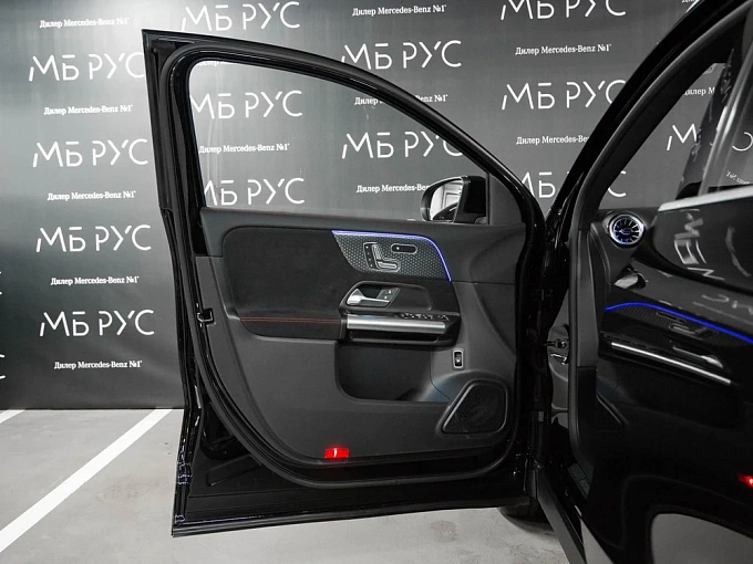Mercedes-Benz GLA Черный Non metallic фото 16