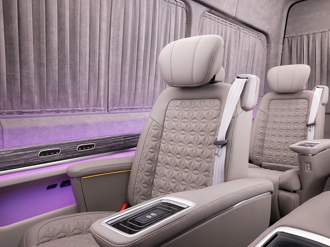 Mercedes-Benz Sprinter Черный Non metallic фото 30