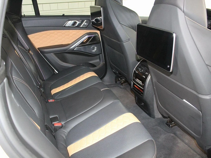 BMW X6 M 2022 4.4 AT 4WD (625 л.с.) фото 13