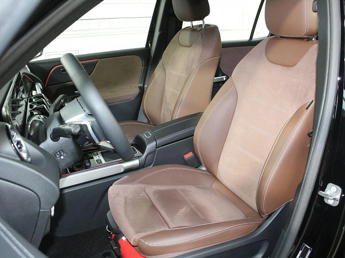 Mercedes-Benz GLB Черный Non metallic фото 11