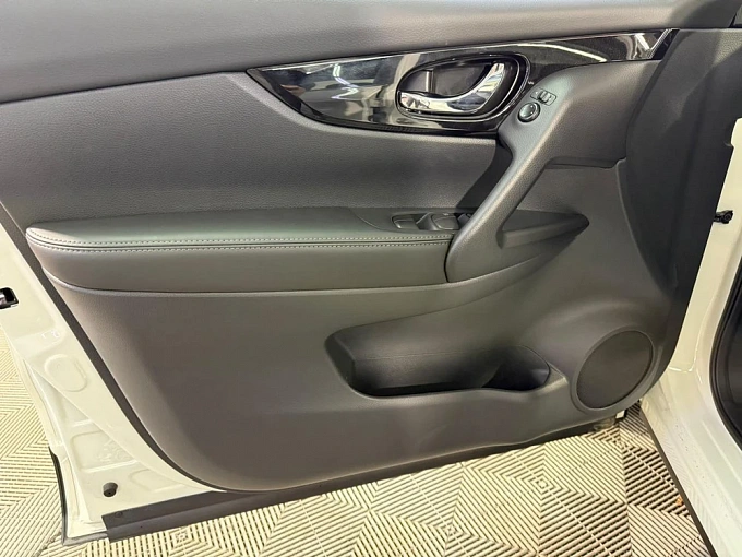 Nissan Qashqai Белый Non metallic фото 23