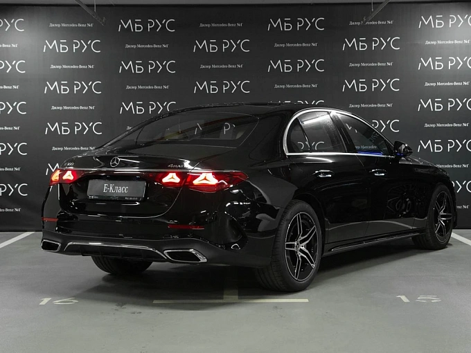 Mercedes-Benz E-Класс Черный Non metallic фото 3
