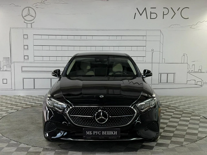 Mercedes-Benz E-Класс Черный Non metallic фото 5