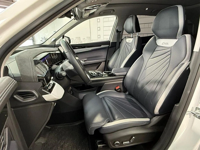 Geely Atlas 2024 2.0 AT 4WD (200 л.с.) фото 13