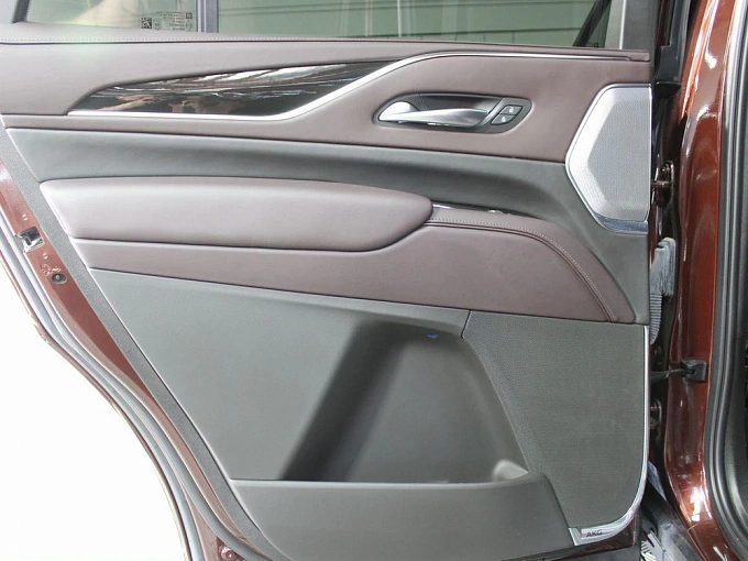 Cadillac Escalade 2022 6.2 AT 4WD (416 л.с.) фото 29