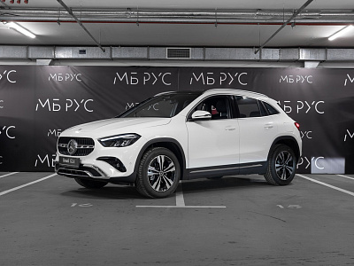 Mercedes-Benz GLA Base