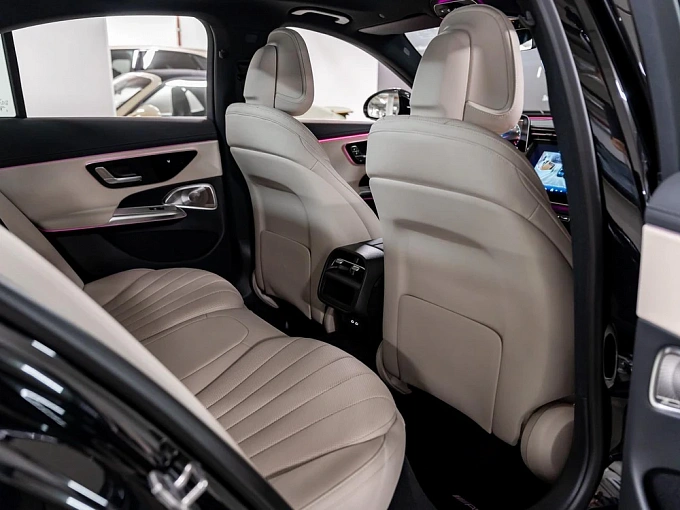 Mercedes-Benz E-Класс Черный Non metallic фото 5