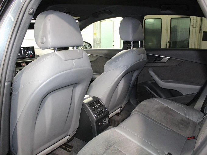 Audi A4 2019 2.0d AMT 4WD (190 л.с.) фото 14