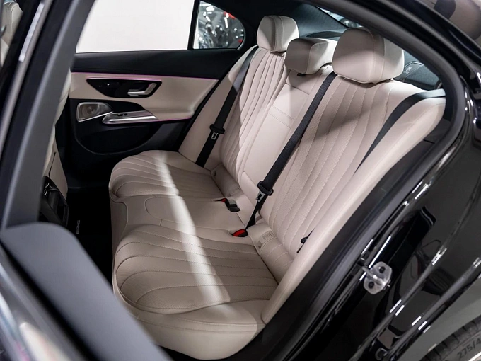 Mercedes-Benz E-Класс Черный Non metallic фото 10