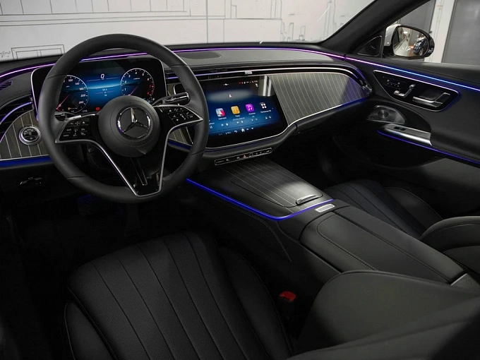 Mercedes-Benz E-Класс Белый Non metallic фото 11