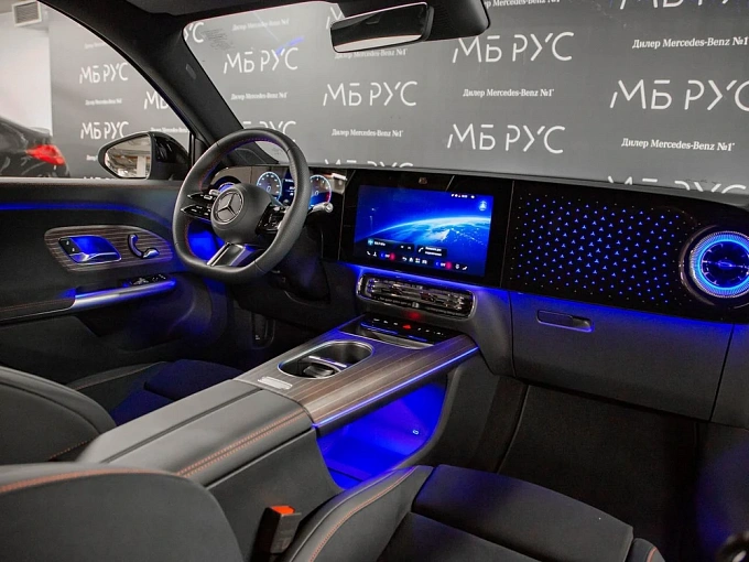 Mercedes-Benz GLB Зеленый Non metallic фото 37