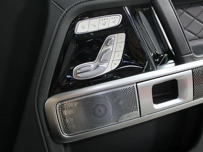 Mercedes-Benz G-Класс AMG 2018 63 AMG 4.0 AT 4Matic (585 л.с.) фото 30