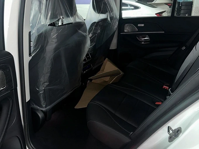 Mercedes-Benz GLE Белый Non metallic фото 4