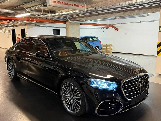 Mercedes-Benz S-Класс Черный Non metallic фото 2