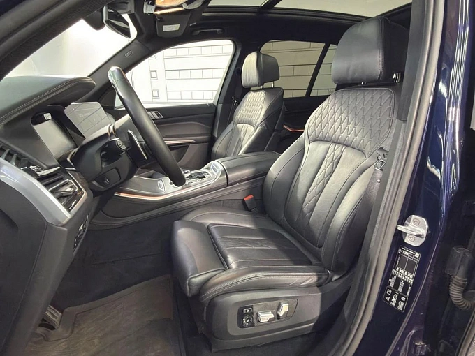 BMW X5 2020 3.0d AT 4WD (400 л.с.) фото 13