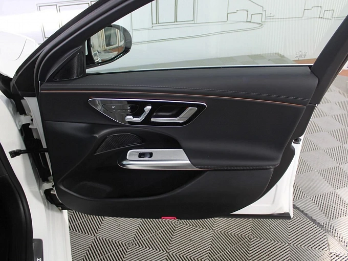 Mercedes-Benz E-Класс Белый Non metallic фото 25