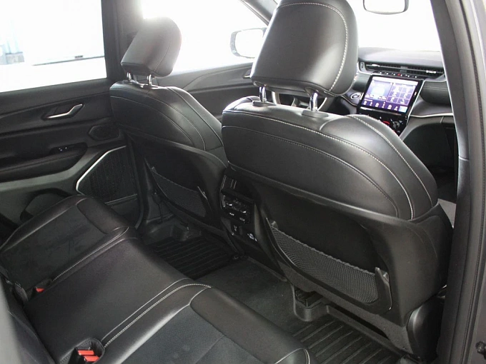 Jeep Grand Cherokee 2023 2.0 AT 4WD (272 л.с.) фото 15