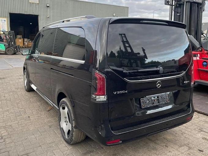 Mercedes-Benz V-Класс Черный Non metallic фото 6