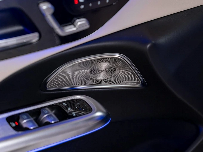 Mercedes-Benz E-Класс Белый Non metallic фото 15