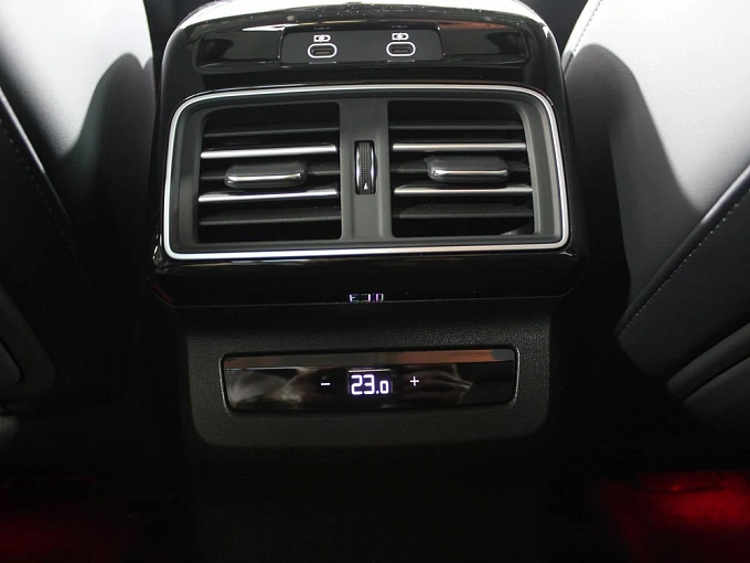 Audi Q5 Черный Non metallic фото 29