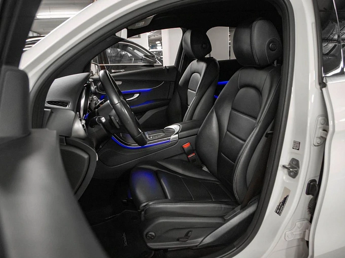 Mercedes-Benz GLC coupe 2020 220 2.0d AT 4Matic (194 л.с.) фото 8
