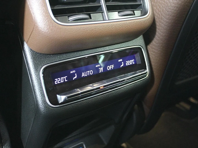 Mercedes-Benz GLE Синий Non metallic фото 23