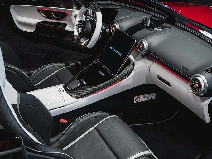 Mercedes-Benz AMG PureSpeed Красный Non metallic фото 7