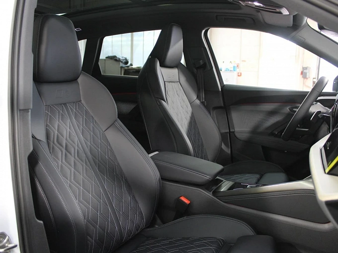 Audi Q5 Белый Non metallic фото 13