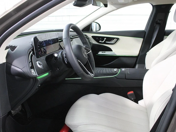 Mercedes-Benz E-Класс Серый Non metallic фото 11