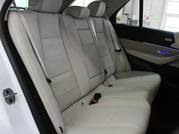 Mercedes-Benz GLE Белый Non metallic фото 17