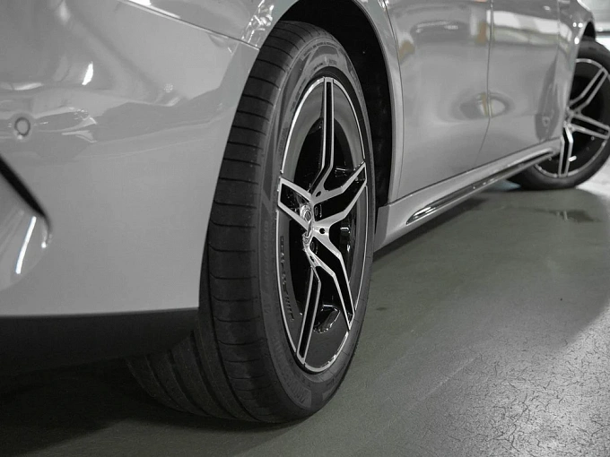 Mercedes-Benz E-Класс Серый Non metallic фото 12