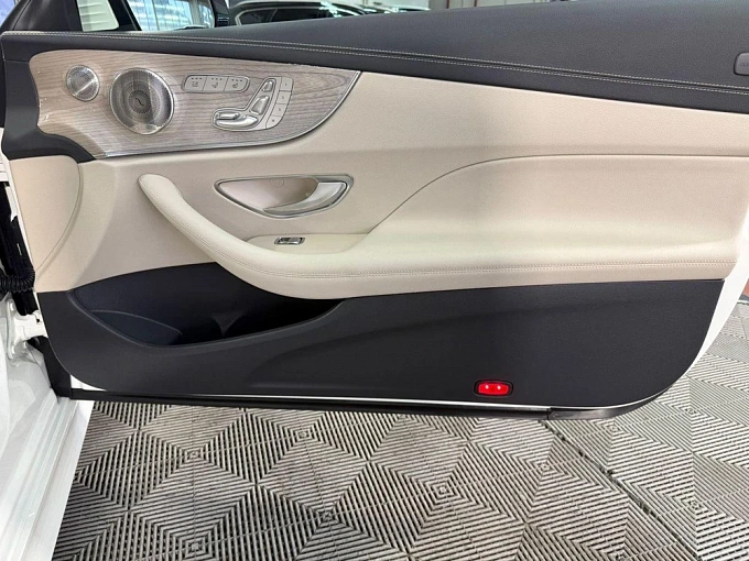 Mercedes-Benz E-Класс 2021 2.0 AT (249 л.с.) фото 31