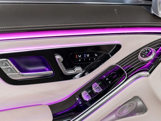 Mercedes-Benz Maybach S-Класс Черный Non metallic фото 21