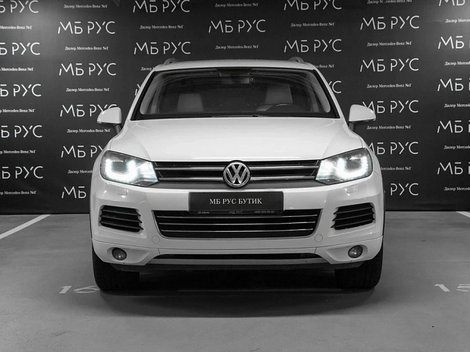 Volkswagen Touareg 2011 3.6 AT 4WD (249 л.с.) фото 2