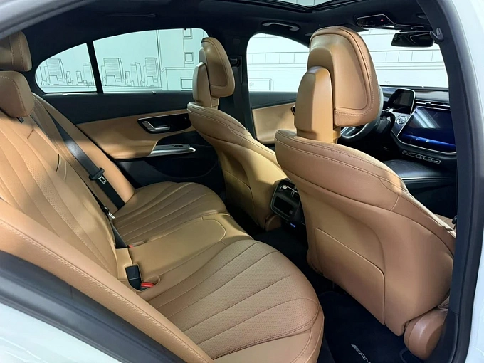 Mercedes-Benz E-Класс Белый Non metallic фото 28