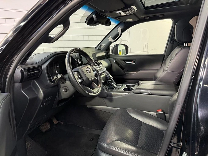 Toyota Land Cruiser 2021 3.5 AT 4WD (415 л.с.) фото 10