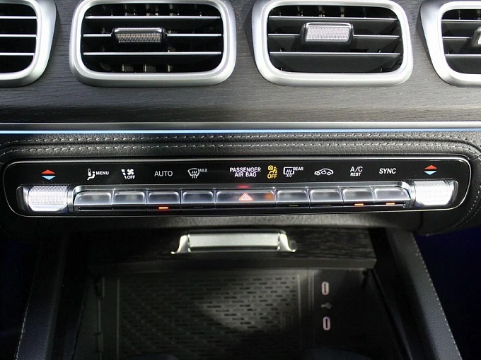 Mercedes-Benz GLE 2025 450 3.0 AT 4Matic (381 л.с.) фото 33