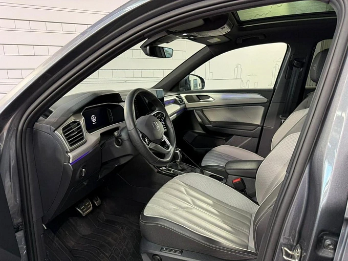 Volkswagen Tayron 2023 2.0 AMT 4WD (220 л.с.) фото 10